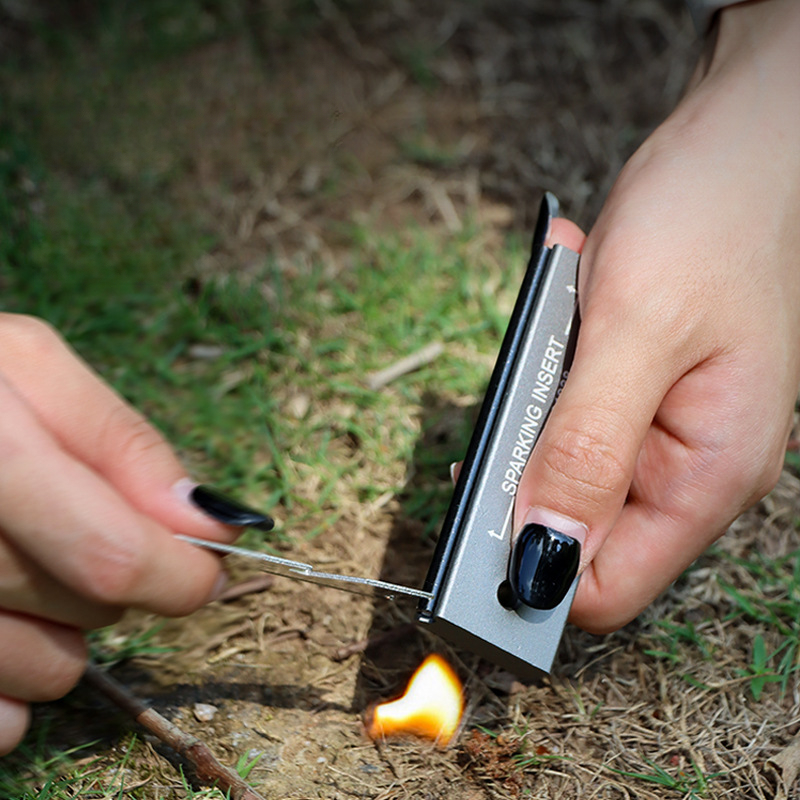 Waterproof Magnesium Flint & S - مراجعة Fire Starting Kit وسعره